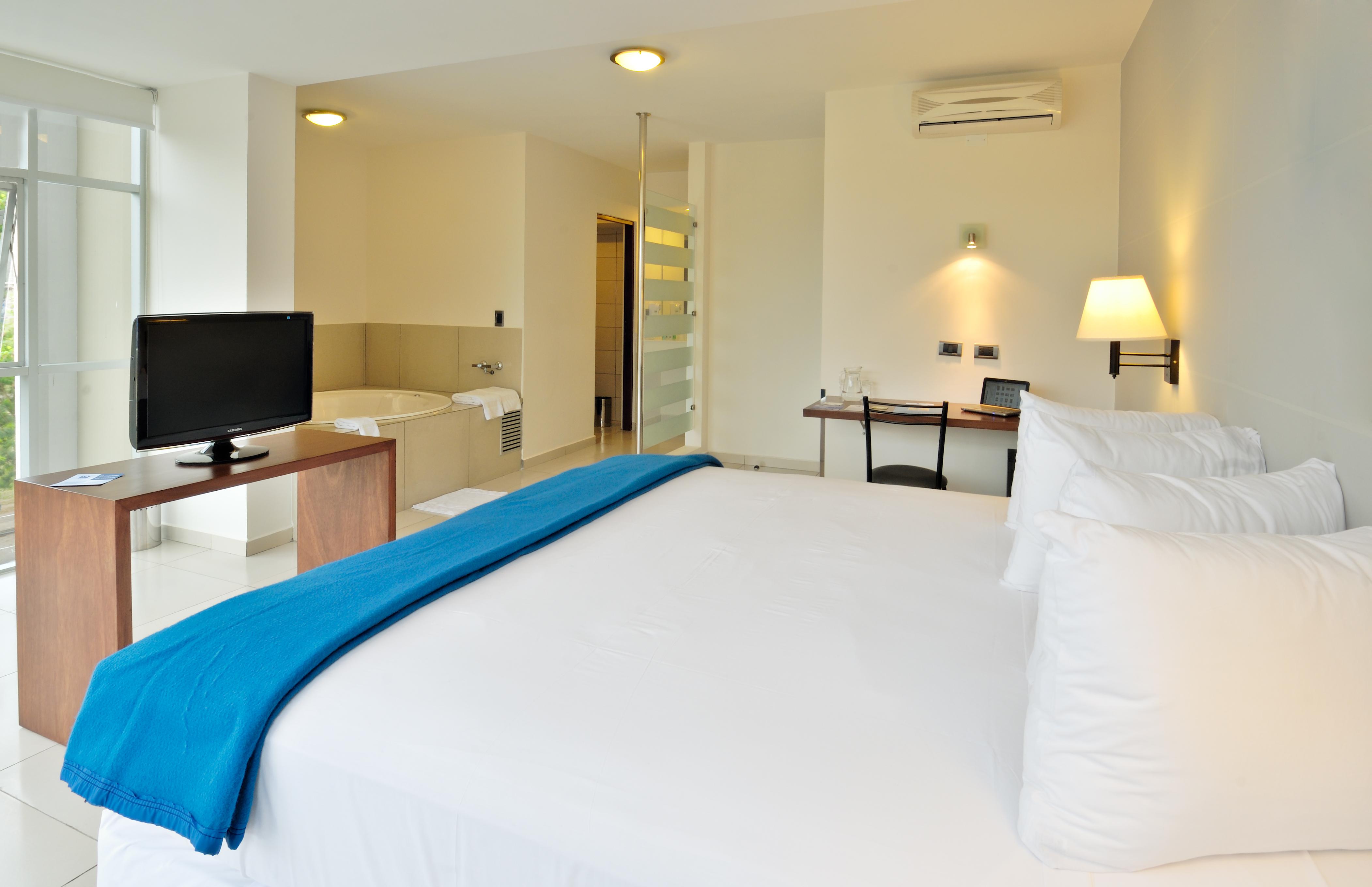 Lp Santa Cruz Centro Hotel