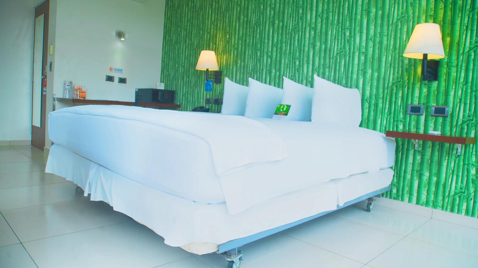 Hotel Lp Santa Cruz Centro 3*
