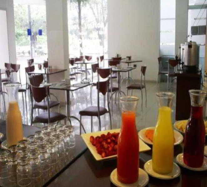 Lp Santa Cruz Centro Hotel